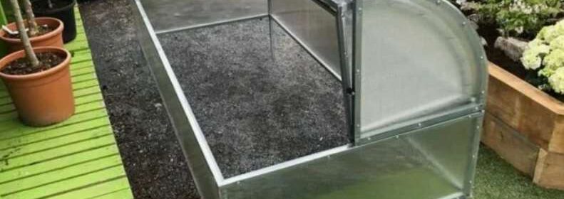 Мини-теплица для дачи: обзор компактных парников